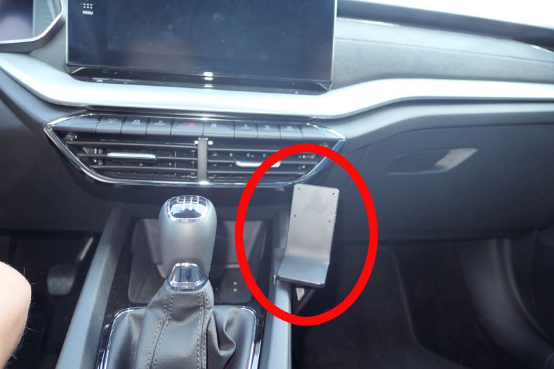 Trim Frame Skoda Octavia IV 20> keskele