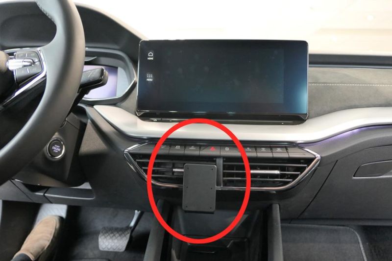 Trim Frame Skoda Octavia IV 2020> automaat, keskele