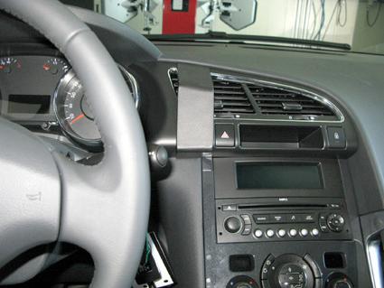 Trim Frame Peugeot 3008 09-12 keskele