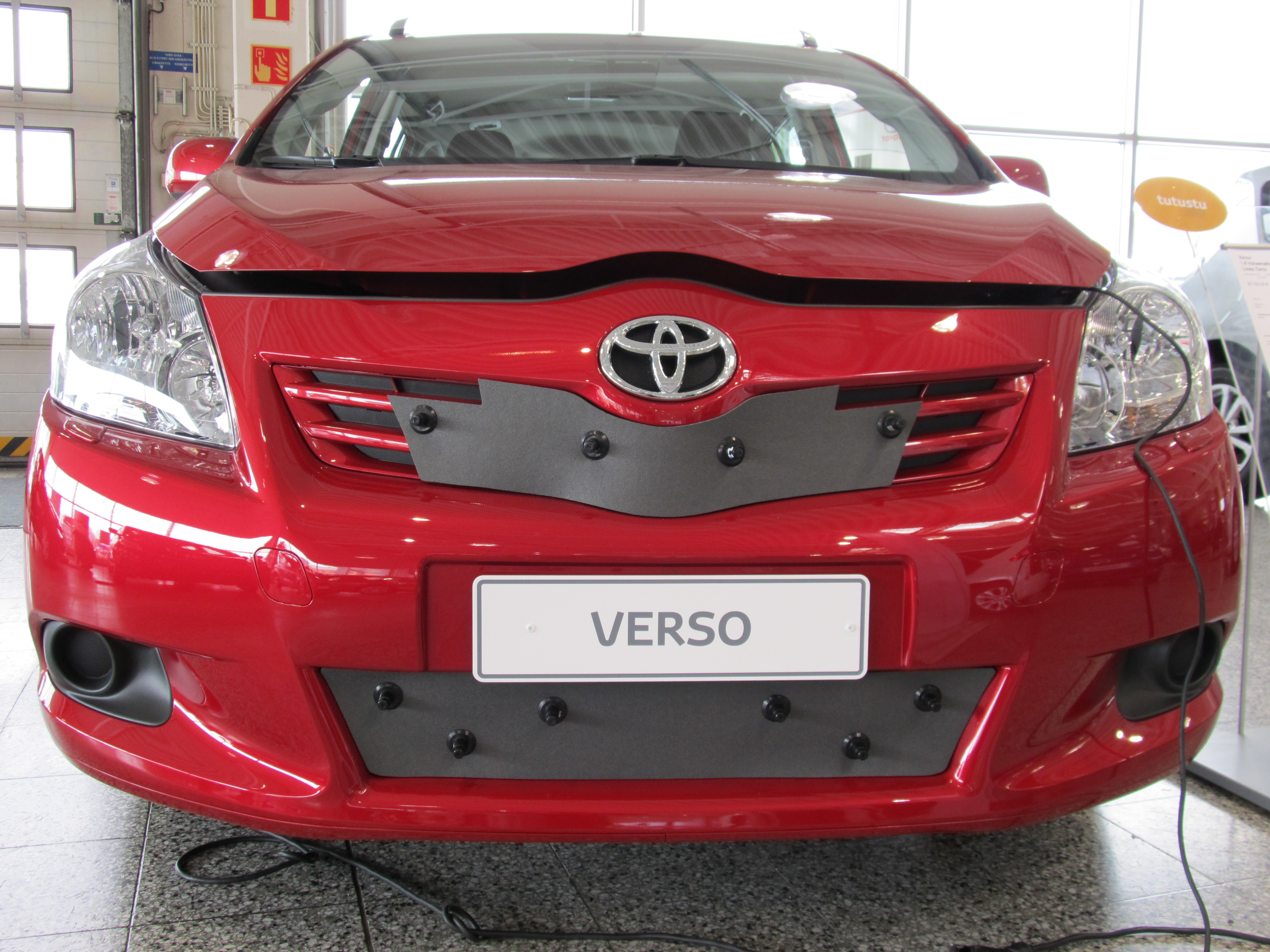 Trim/Protection Strip, radiator grille Toyota Verso 2009-2013