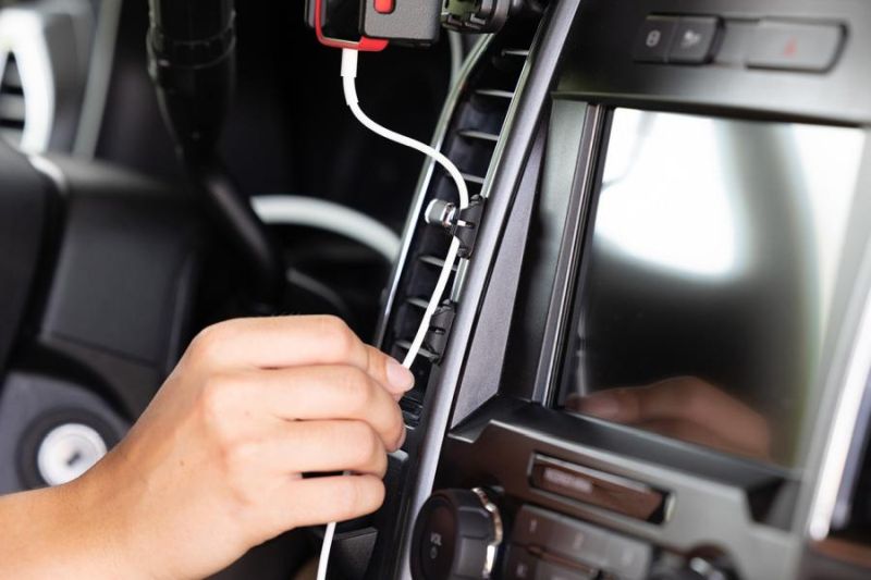 Mobile phone/PDA holder Kaabli kinnitus (kuni 3,5mm kaablile) 2tk
