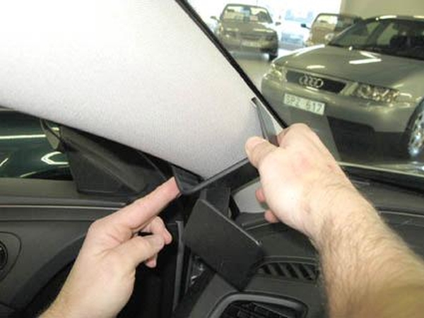 Trim Frame Opel Insignia 09-10 vasakule