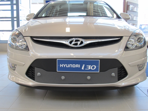 Trim/Protection Strip, radiator grille Hyundai i30 2010-2011