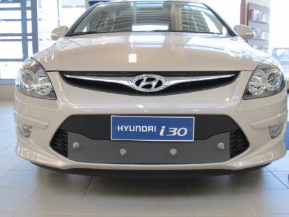Trim/Protection Strip, radiator grille Hyundai i30 2010-2011