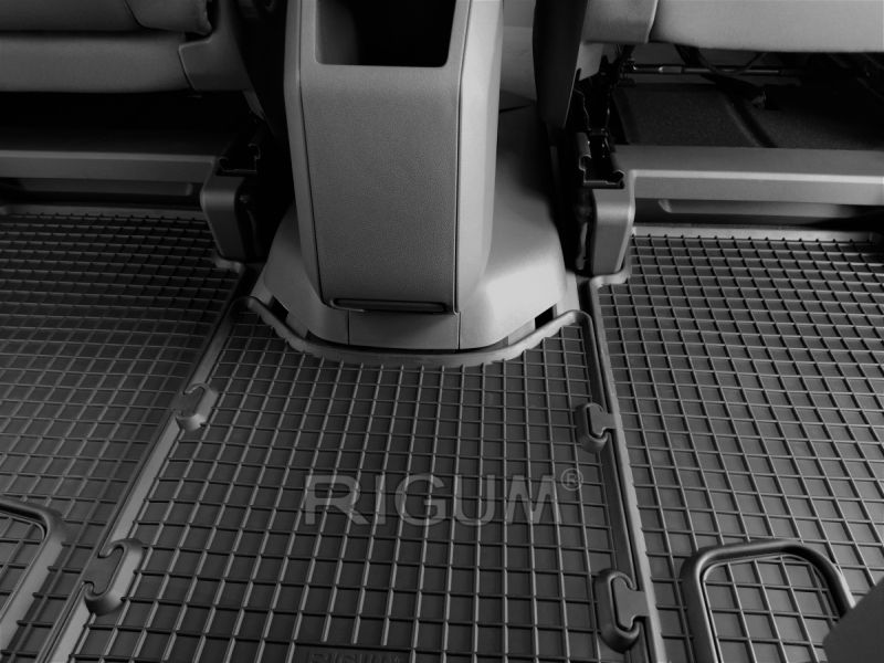 Non-skid Inset Mat VW T7 Multivan 21- 2.rida