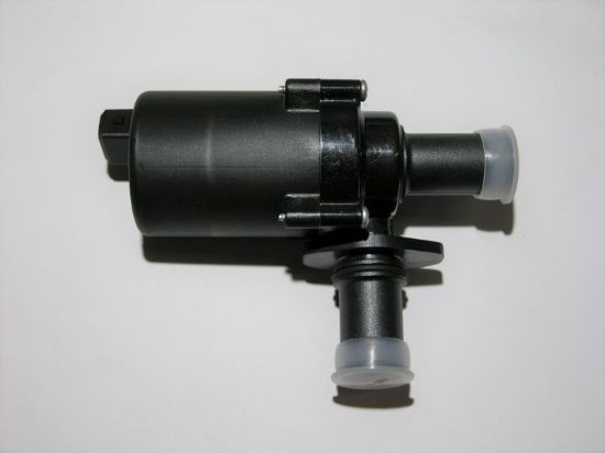 Water pump, auxilliary heater U4840 24V kaabliga