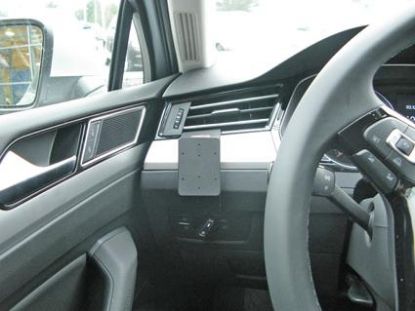 Trim Frame VW Passat 15- vasakule