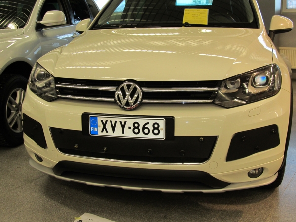 Trim/Protection Strip, radiator grille VW Touareg 2010-2014
