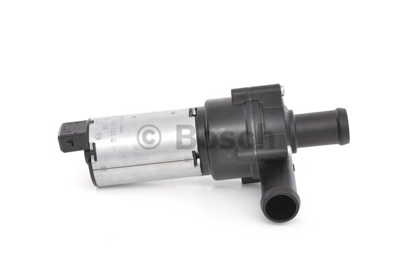 Auxiliary Water Pump (cooling water circuit) Veepump 12V sisaldub Toyota C-kit-is