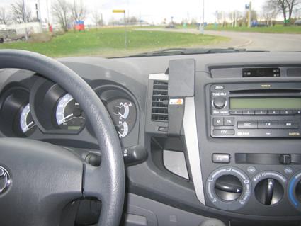 Trim Frame Toyota HiLux 06-08 center