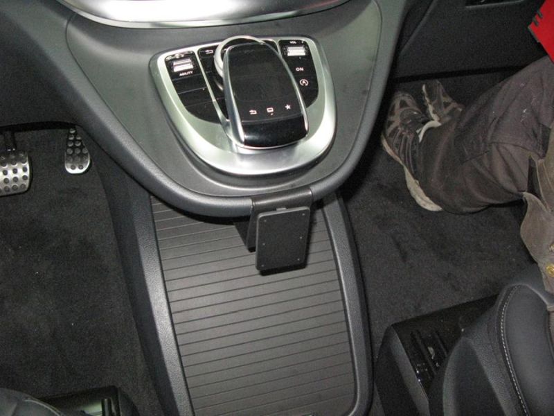 Trim Frame ProClip Mercedes Benz V-Class 16-18