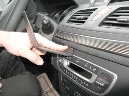 Trim Frame Renault Megane 09-11 keskele