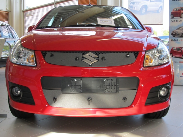 Trim/Protection Strip, radiator grille Suzuki SX4 2011-