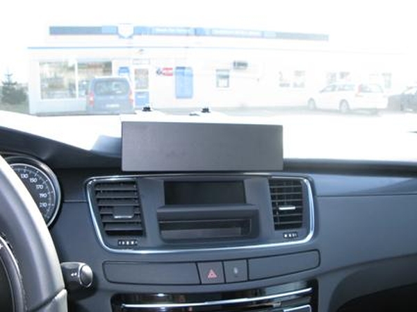 Trim Frame Peugeot 508 2011-12 keskele