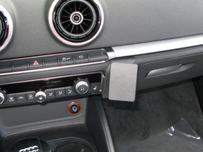 Trim Frame Audi A3, S3 13-18 keskele parem serv