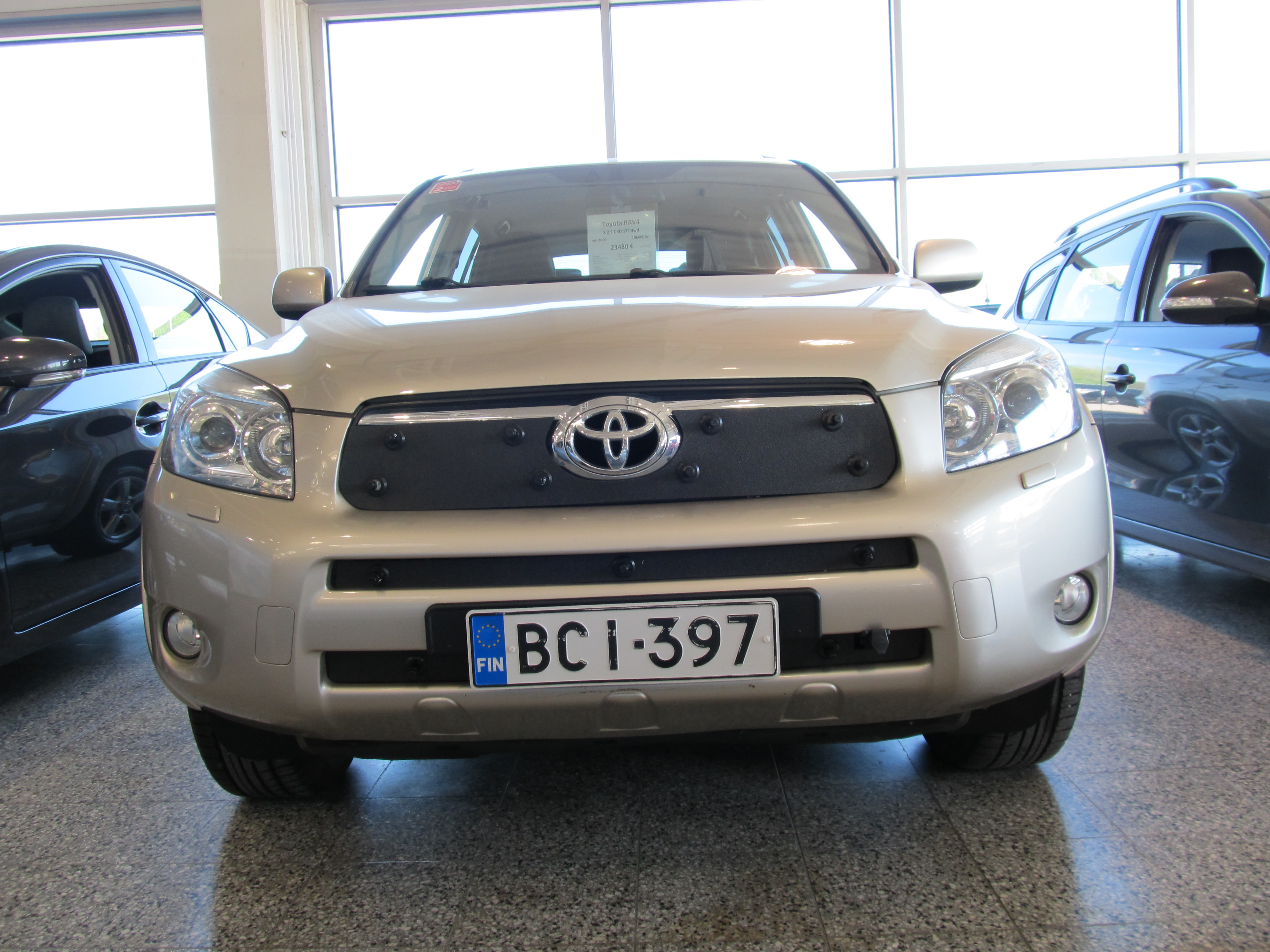 Trim/Protection Strip, radiator grille Toyota RAV4 2006-2008