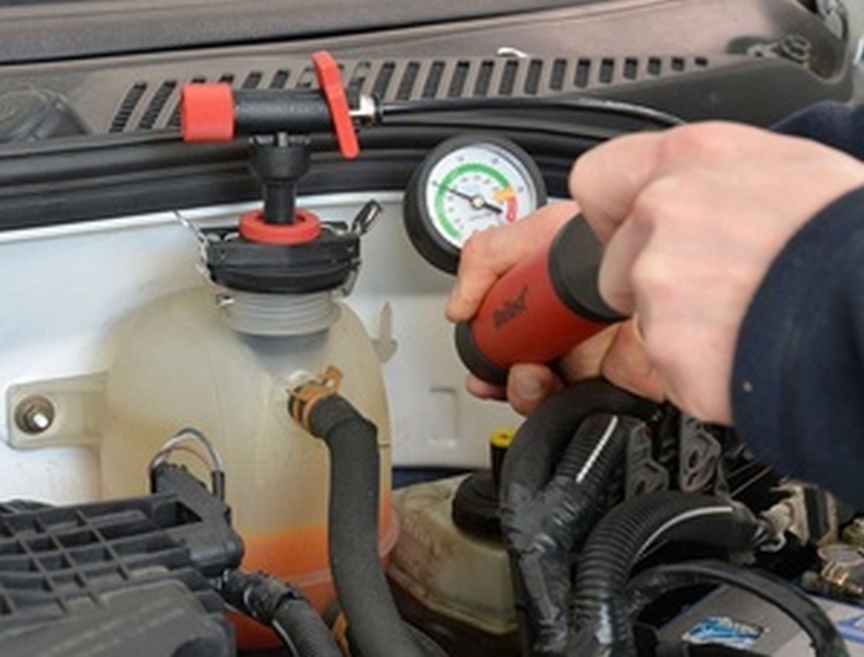 Tester, engine jahutussüsteemi leketele
