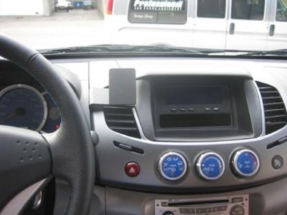 Trim Frame Mitsubishi L200 06-11 keskele