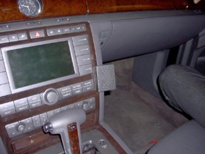 Trim Frame VW Phaeton 03-